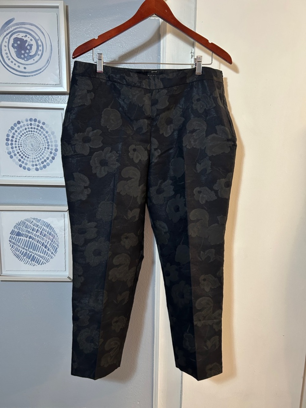 Talbots Women’s Petite Size 16P Black Floral Jacquard Pants